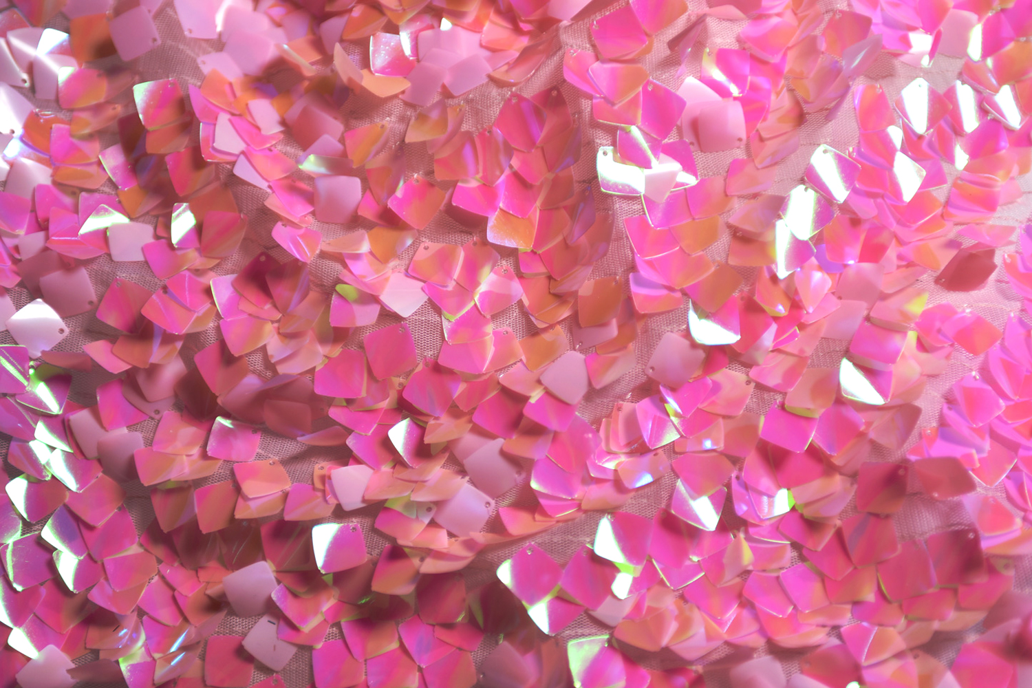 28901 — Paillettes quadrate all over 1,4 cm x1,4 cm