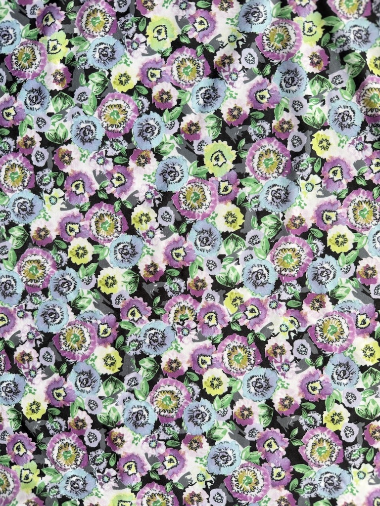 345 — Disegno riproducibile su qualsiasi fondo base poliestere