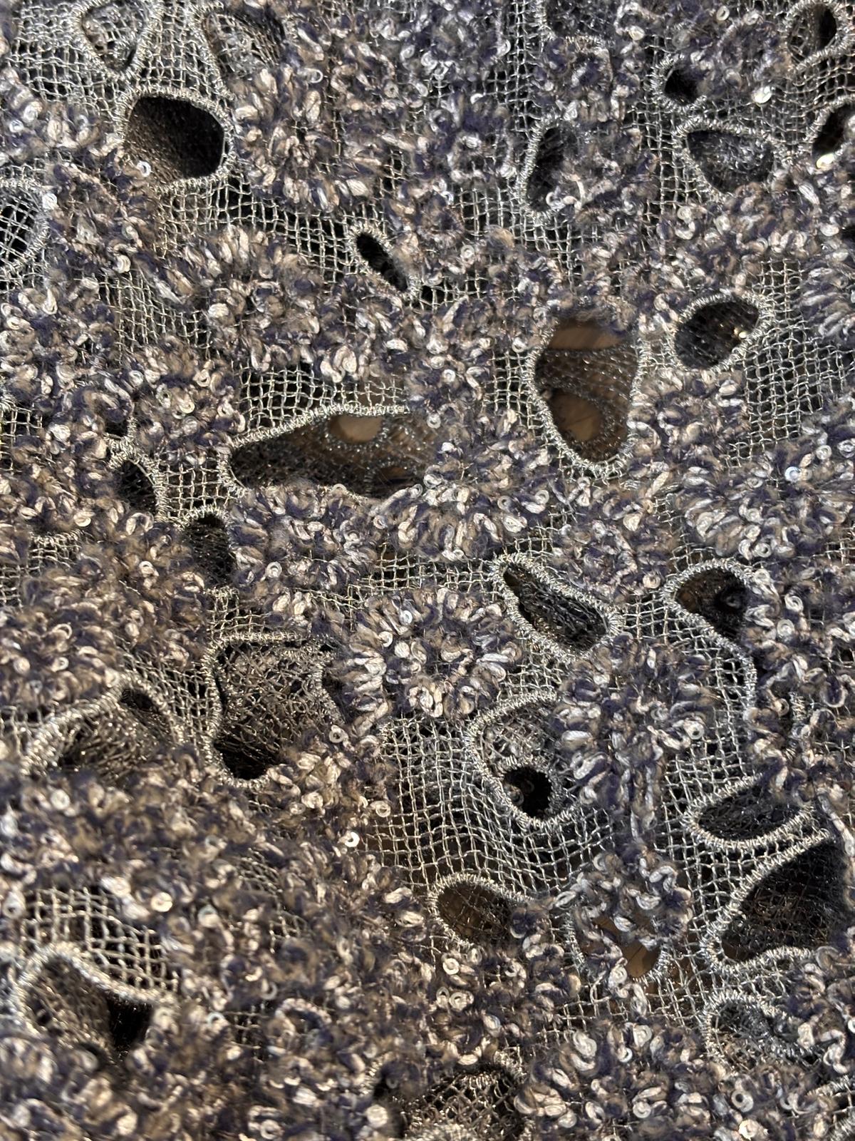 71130 — ricamo paillettes