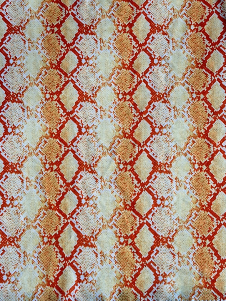 114 — Disegno riproducibile su qualsiasi fondo base poliestere