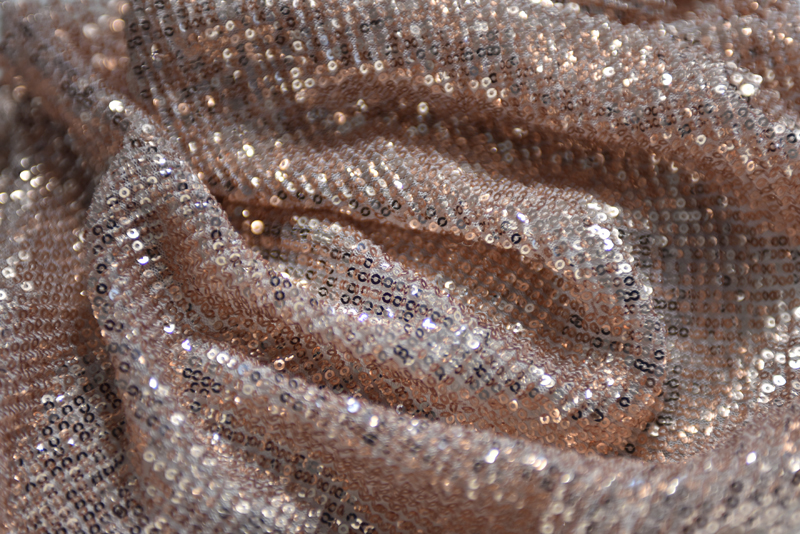 28524 — Micro Paillettes 3mm tulle plissettato