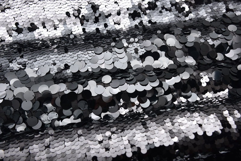 28470 — Paillettes misure differenti