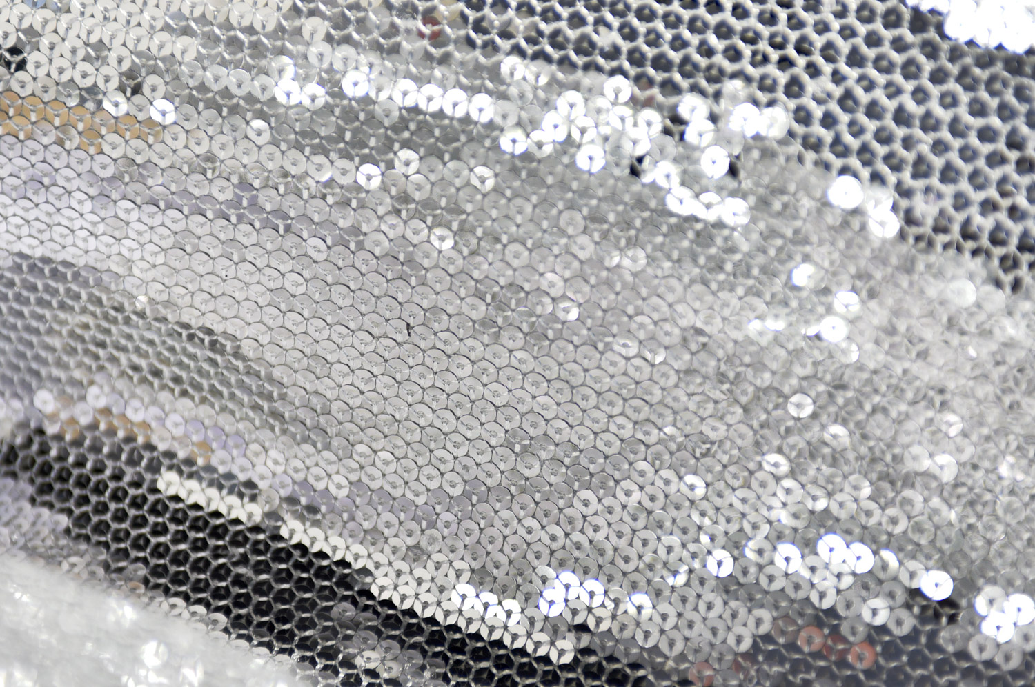 48317 — Paillettes su felpa