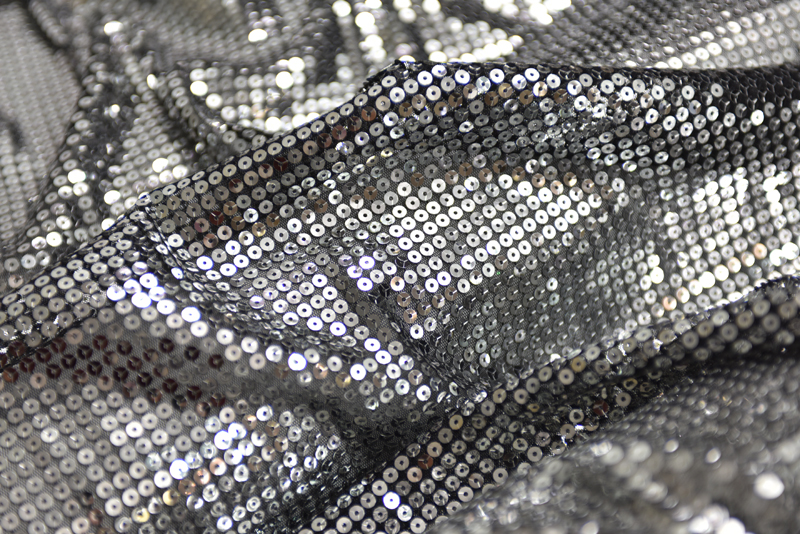 47311 — Paillettes ricamata